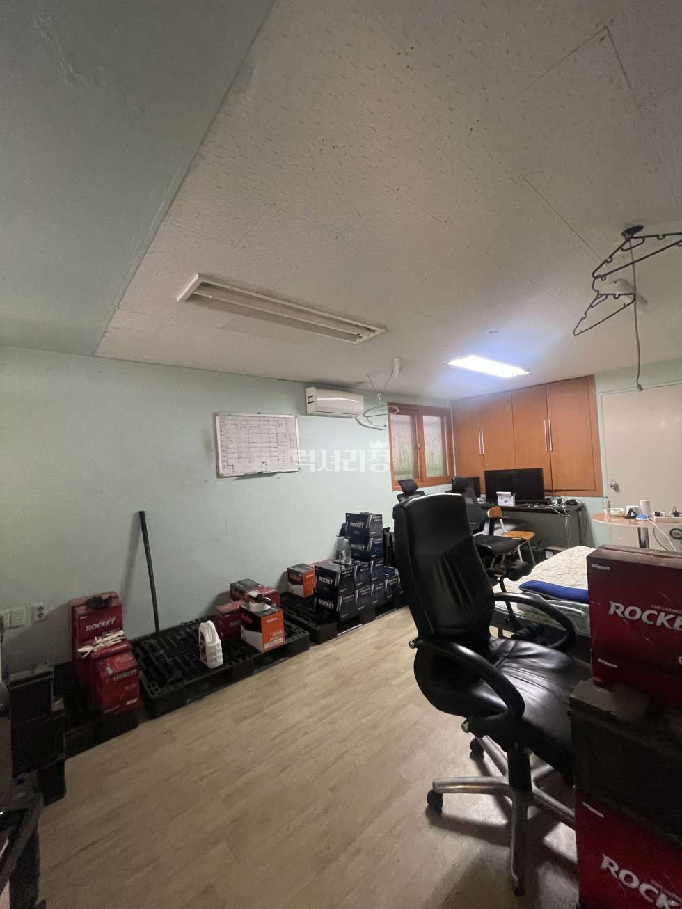 서울 강남구 대치동 대치동학원가 ,소형사무실, 학원인가됨. 교습소추천, 간판가능 월세 매물번호 10054 사진 2