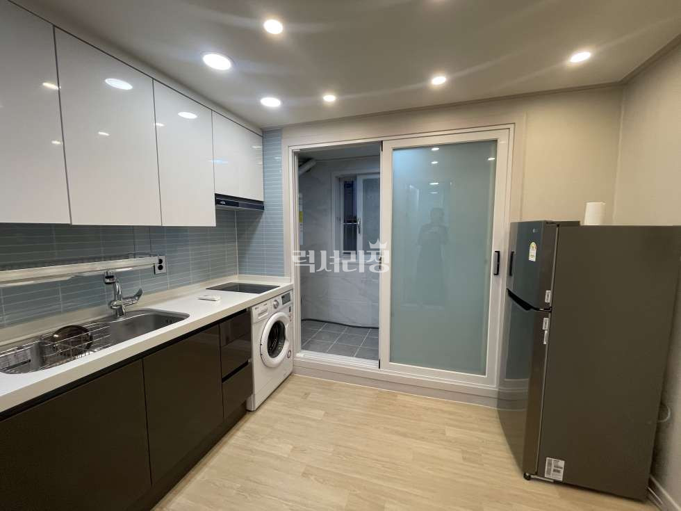 서울 강남구 대치동 896-10 (덕양빌라트) [분리형원룸] 풀옵션, 건조기있음, 올수리됨 월세 매물번호 10077 사진 3