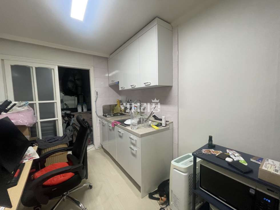 서울 강남구 대치동 다가구용단독주택(8가구)동 [분리형원룸] 전용11평, 풀옵션, 대치동원룸, 선릉역세권, 수리되어깨끗 월세 매물번호 10095 사진 2