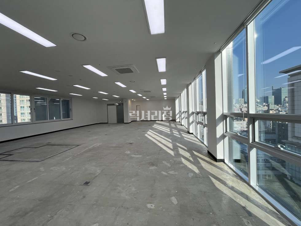 서울 강남구 역삼동 [사무실임대] 전용56평, 한티역1분, 병원및학원추천, 대형차주차가능 월세 매물번호 10101 사진 4