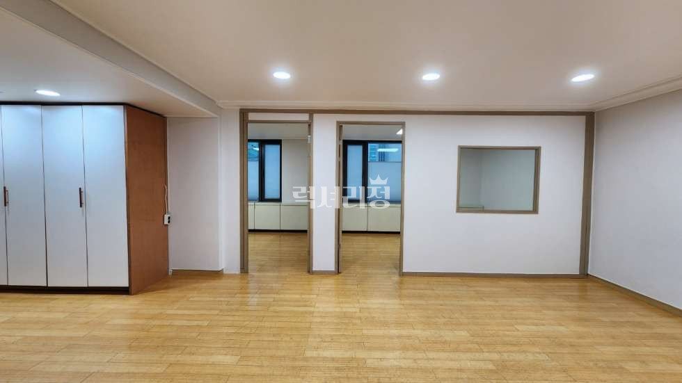서울 강남구 역삼동 642-1 [오피스텔 월세] 전용18평, 룸2개, 공용공간별도, 업무용사무실 임대, 역삼역 월세 매물번호 10104 사진 2