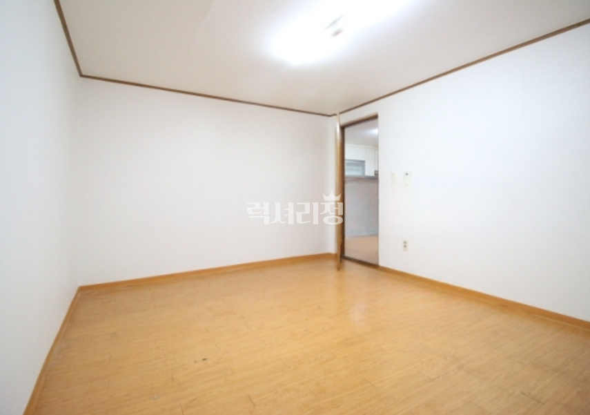 서울 강남구 대치동 899-15 다가구용단독주택(7가구)동 [2룸/월세] 거실있는 2룸, 베란다유, 주차불가, 대치동학원가, 선릉역세권 월세 매물번호 10158 사진 2